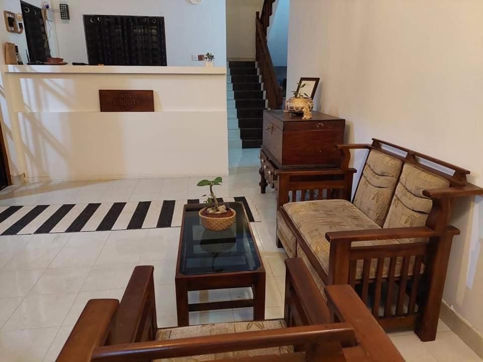 אנוראדפורה Kingcity Resort מראה חיצוני תמונה